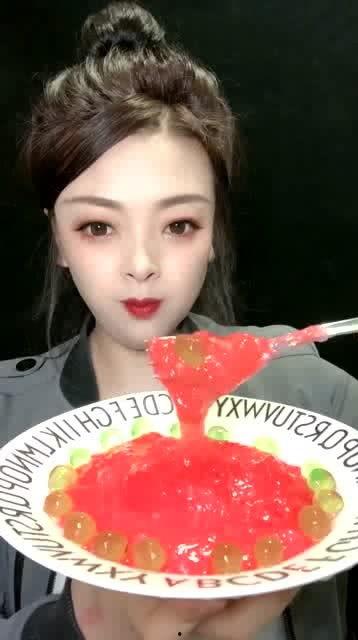 娱乐吃瓜酱小姐姐是谁呀,网络红人的魅力与影响力